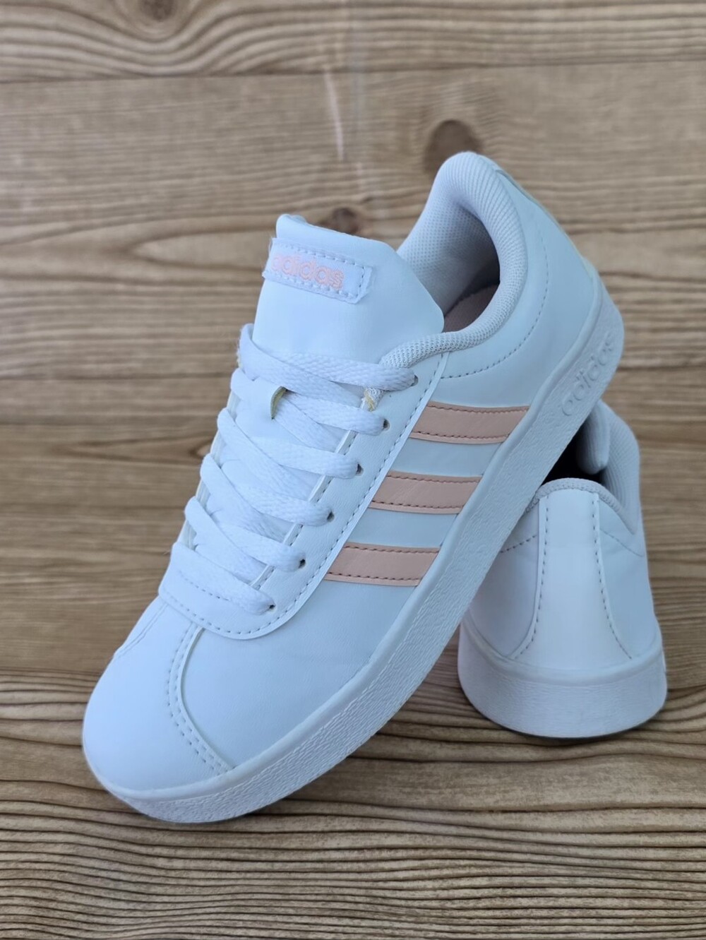 Adidas Court 2.0 Sneakers